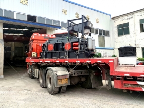 1000x700中型液壓對輥麻豆中文字幕网站設備發貨