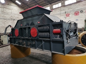 2PG1200x800型對輥麻豆中文字幕网站發往湖北武漢